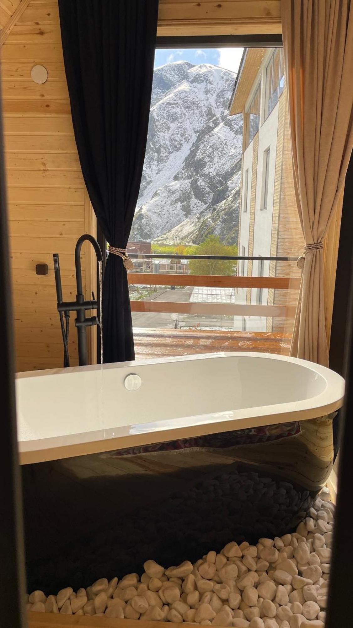 Outdoor Cottages Kazbegi Экстерьер фото