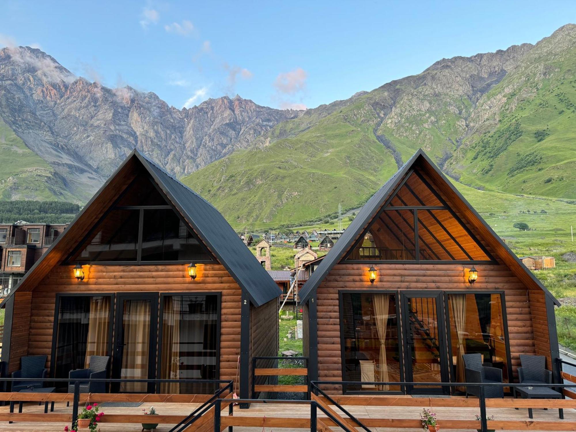 Outdoor Cottages Kazbegi Экстерьер фото