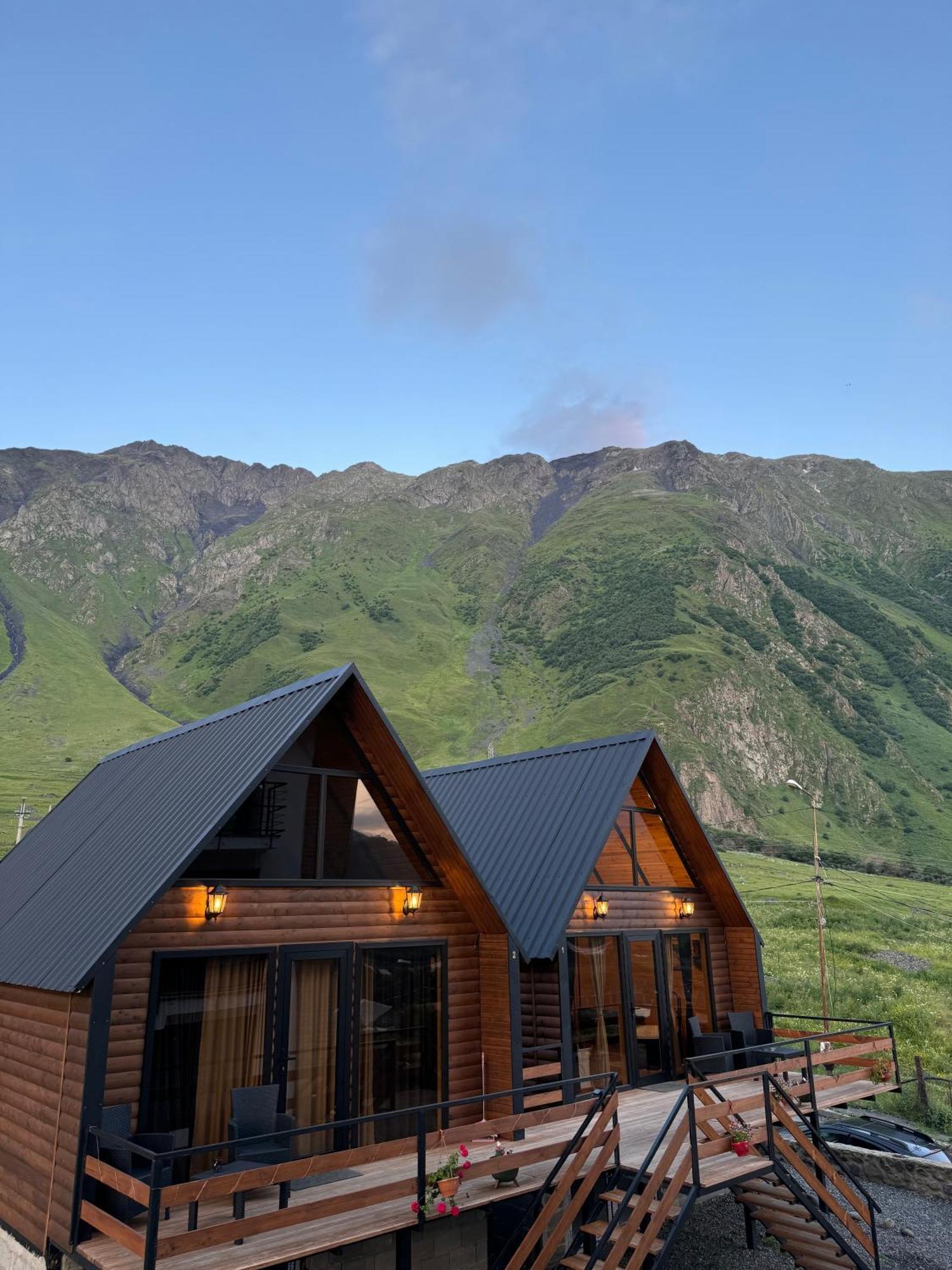 Outdoor Cottages Kazbegi Экстерьер фото