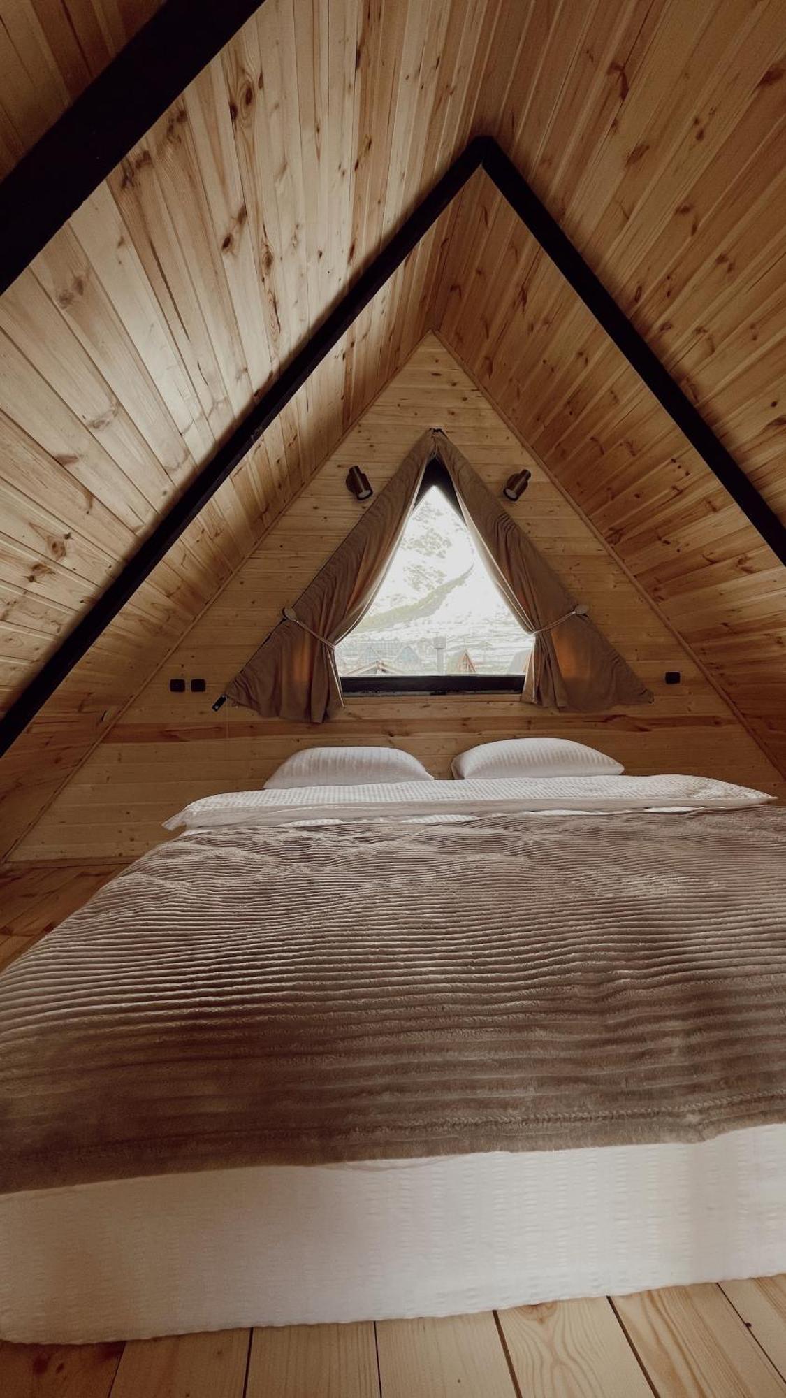 Outdoor Cottages Kazbegi Экстерьер фото