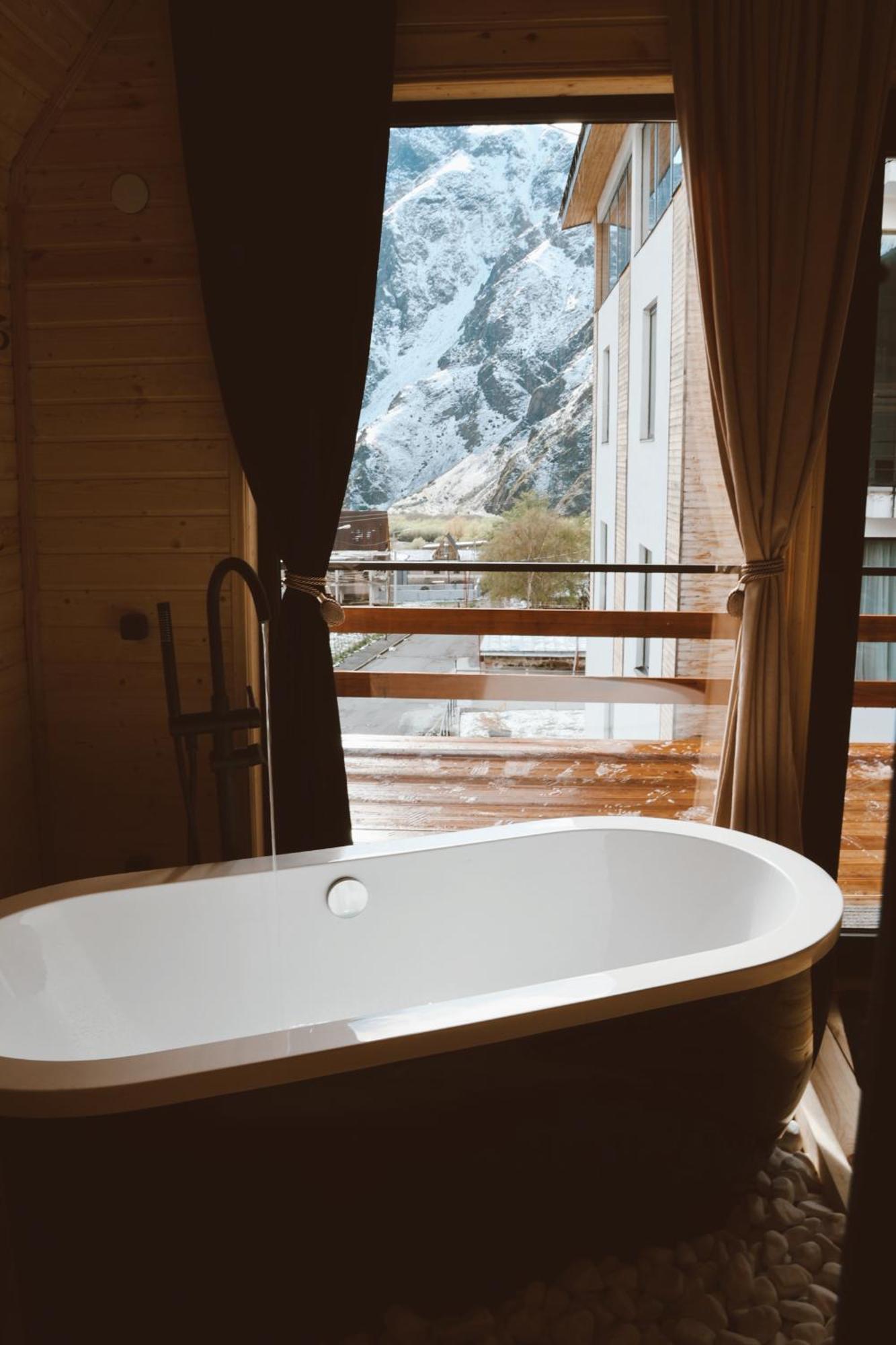 Outdoor Cottages Kazbegi Экстерьер фото